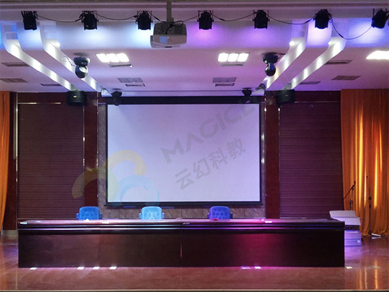 新疆維吾爾自治區兵團十二師三坪學校