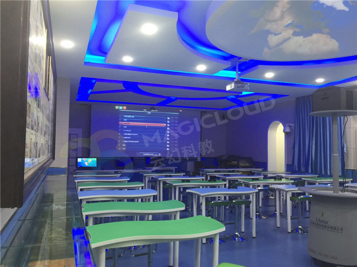 1523505249448592.jpg 北京市昌平區回龍觀中學2_副本.jpg